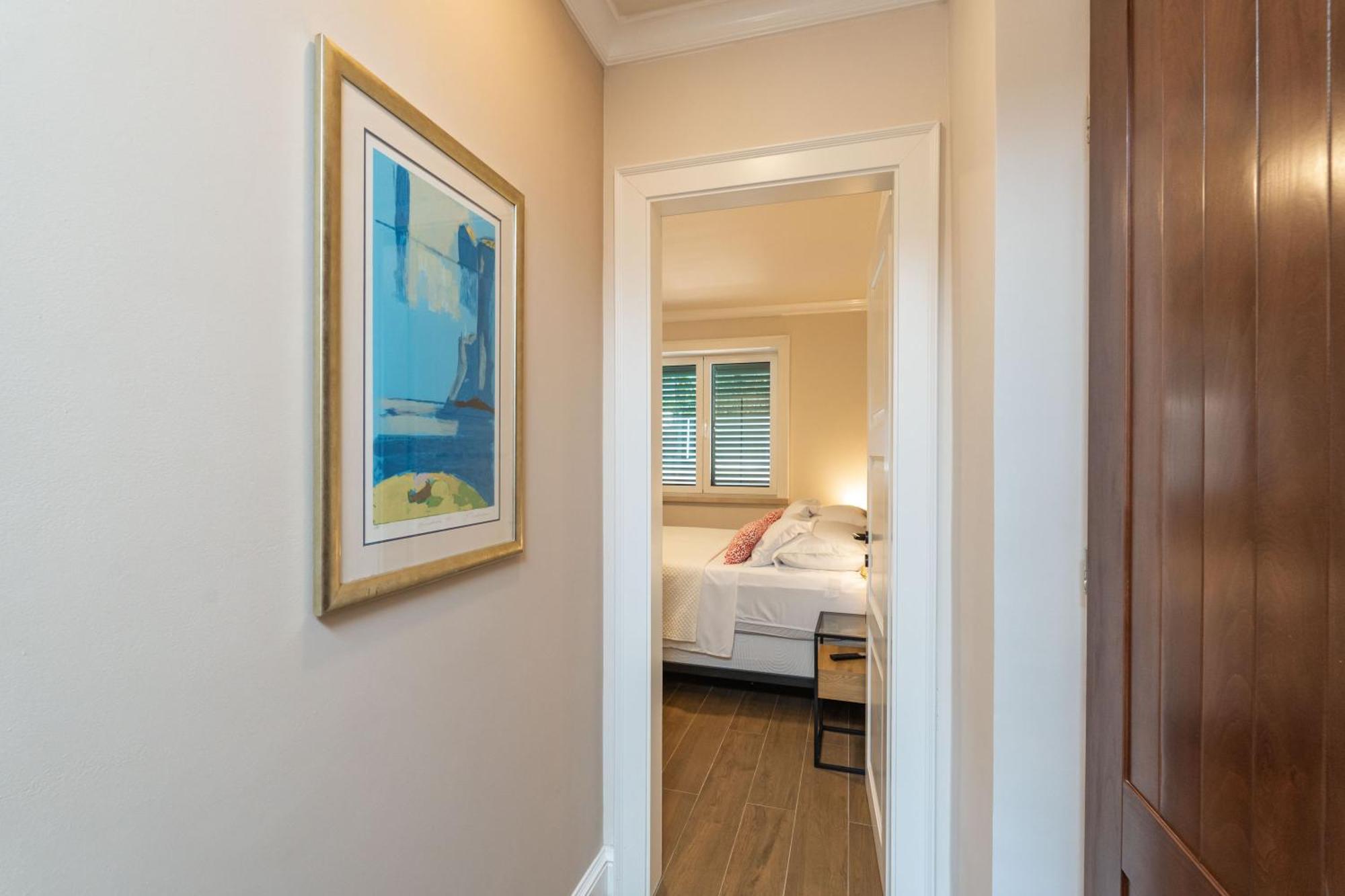 Palo Alto,free Parking Apartment